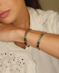 Bracelete Prego em Aço combinada com outras peças
